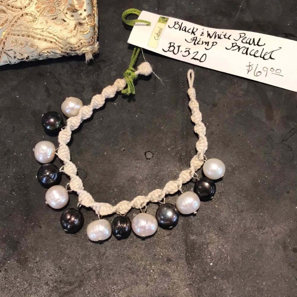 Black and white pearl and hemp bracelet